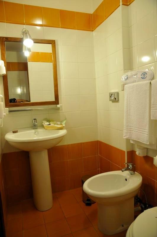 Hotel Fly Casoria Phòng bức ảnh
